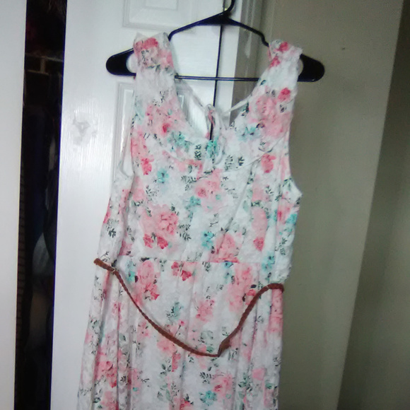 No Boundaries Dresses & Skirts - pretty floral dress